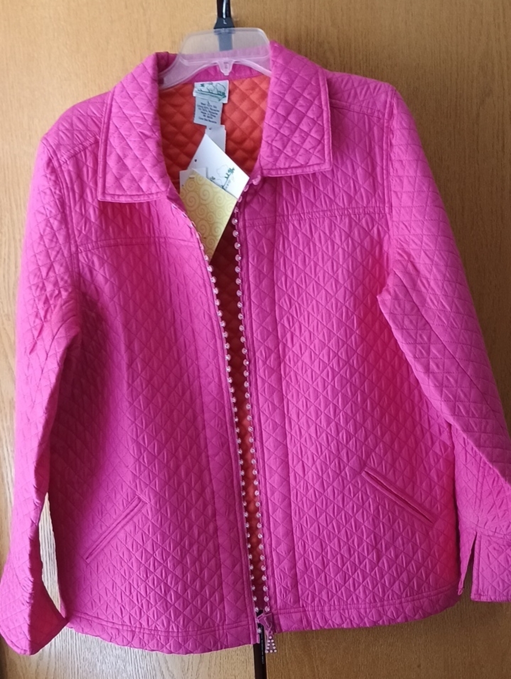 Women's NWT Bright Pink Silk Quacker Factory Jacket. Size Large, Rhinestone Zip